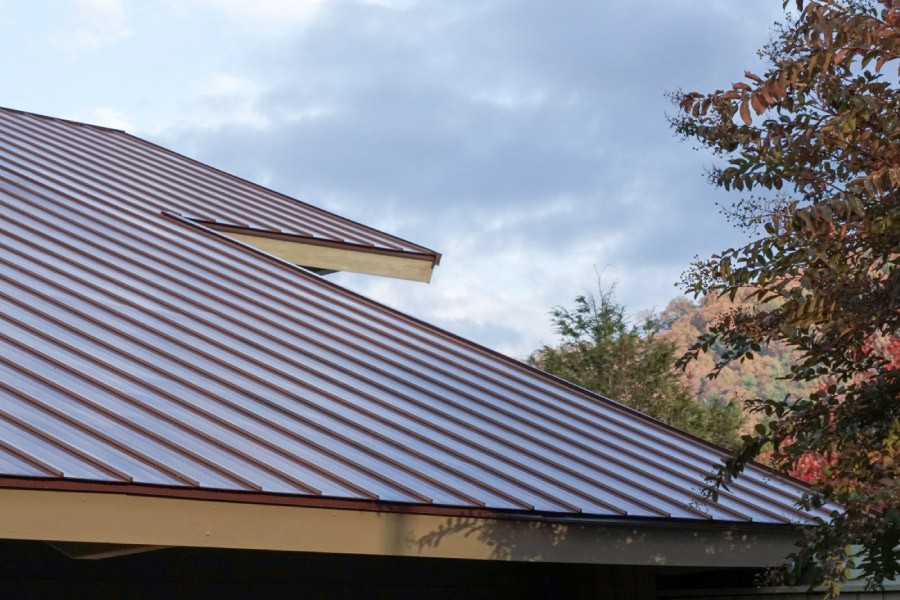 A Guide To Metal Roof Costs & Benefits