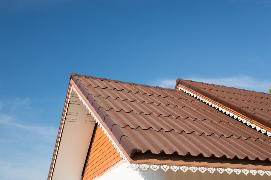 Metal roof in a hot climate