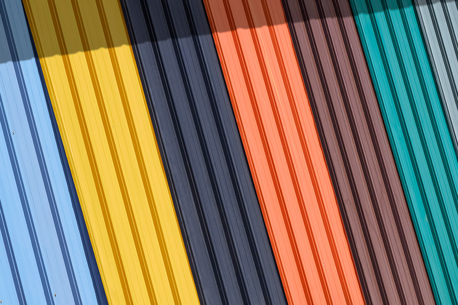 The 5 Risks of Using Unpainted Metal Roof Panels